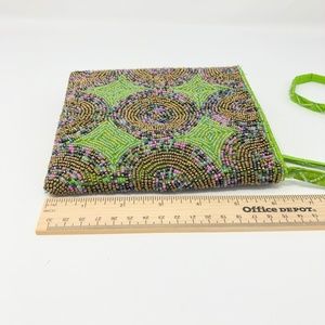 BEAUTIFUL HAND BEADED INDONESIAN MINI-PURSE